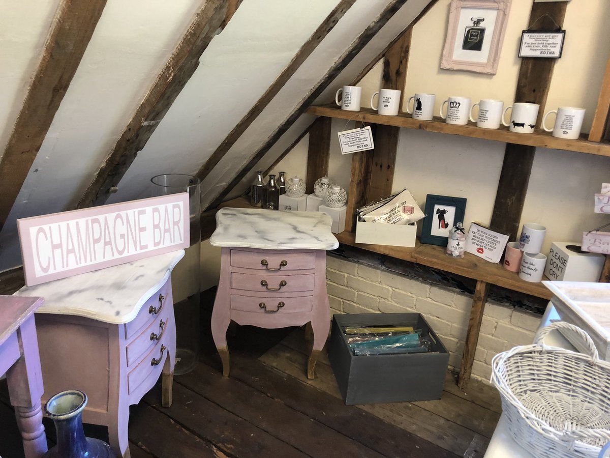 millardinterior's tweet image. Opening Today in Collaboration with Flower Craft Workshop @dottydivadesign 
Behind Tenterden Interiors 10-4 #beautifulflowers #hanpaintedfurniture #cards #gifts #weddings #prophire