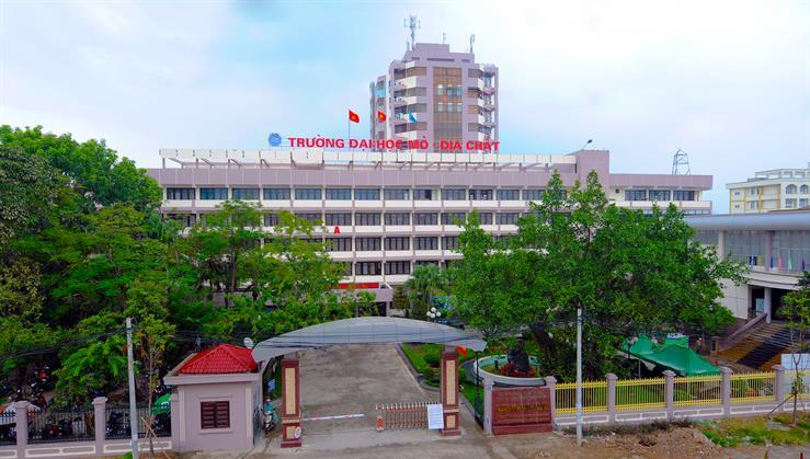 cAn75292756's tweet photo. https://t.co/ODvmaNEmY4
Trường Đại học Mỏ - Địa chất thông báo tuyển sinh sau đại học năm 2019 đợt 2 và hướng dẫn khai hồ sơ đối với các ứng viên có nhu cầu đăng ký.
#humg #daihoc #tuyensinh #tuyensinhdaihoc https://t.co/junBqThbiV