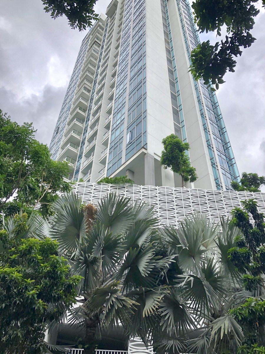 ট ইট র Xuzhe 徐哲 东京比较难 大阪还是蛮容易的 关键日本人不喜欢游泳池 豪宅宁愿配个温泉也不搞游泳池