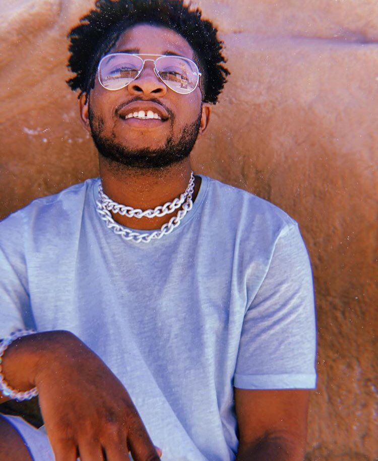 _MNnice's tweet image. etsy.com/shop/HUnTTwinC…

instagram.com/hunt_tc?igshid…

Amadou Bah is a 25 year old  Guinean designer.He and his partner, Jazmine Wilson launchd HUnT in October,2017. “I aim to blend the familiarity of the past with my visions of future all the while ensuring my peices serve a purpose”