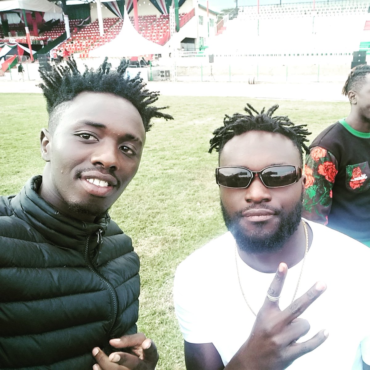 olekusso's tweet photo. Wangapi hawaja watch my new song??? 
Link ndio hii apa https://t.co/YhGa79hYTj https://t.co/pg2RKolh33