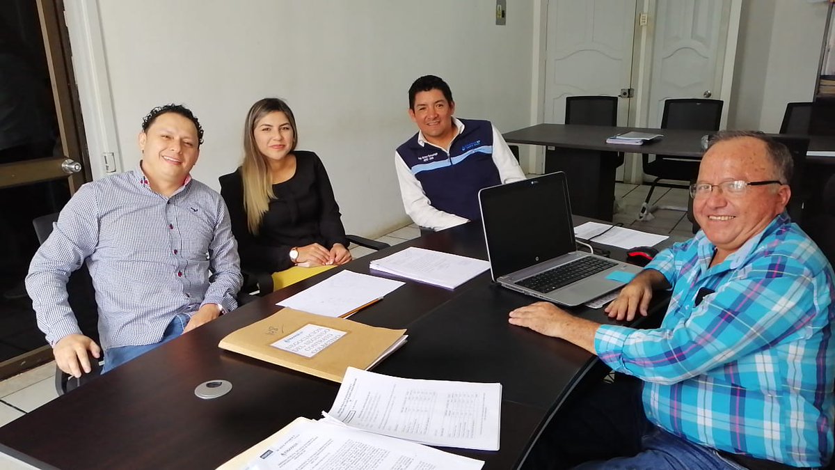 FORAGUA's tweet photo. #FORAGUA inició el seguimiento a los municipios que aprobaron #EscuelaDelAguaEcuador  para crear o actualizar las ordenanzas. Iniciamos con Chilla, @municipiopasaje, @GADCatamayo y @GADZaruma.🚶🚶🚶🇪🇨💦
Gracias  #SENAGUA, #MAE, #UTPL, #PROAmazoniaEC, #NCI, #GFW, #BOS+. #Fonapa https://t.co/JUpXXgNsOn