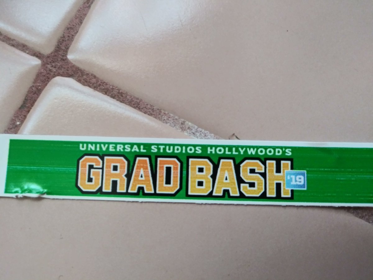 Dxrrii's tweet image. It was definitely a night to remember
#gradbash2k19