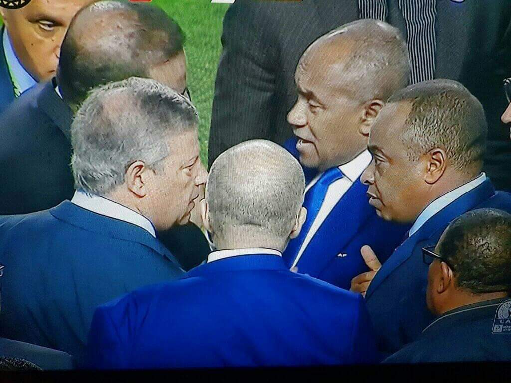 ali31568219's tweet photo. من إتحاد مصرى فاسد ل إتحاد افريقي فاسد ياقلبي ما تحزن
#قرر_جمهورك_معاك_يااهلي https://t.co/JTxCisuwzT