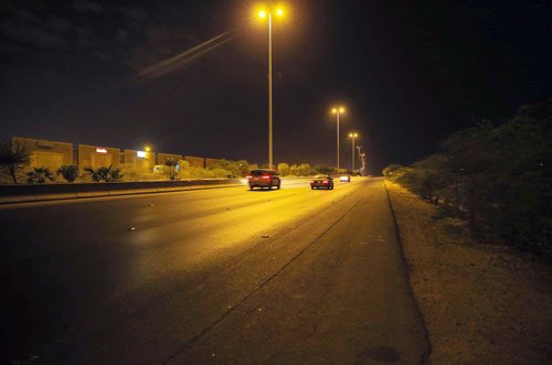 Aziiz_Aljabr's tweet photo. لو كانت المدينة مبهجة و استخدمت لمبات طرق الرياض فيها لأمست كئيبة ، الرياض مدينة جميلة تأثرت بإضاءات البلدية لها. https://t.co/ISlwYn6COF