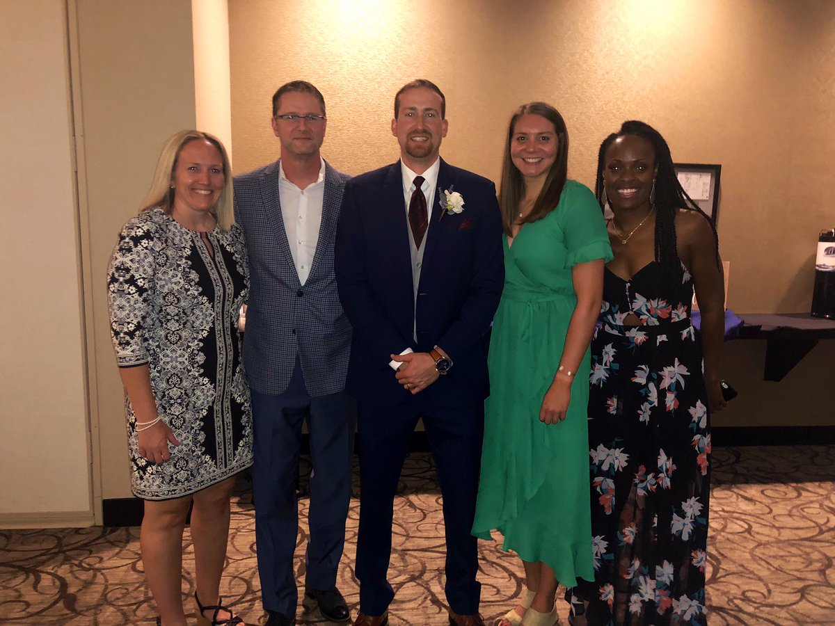Congratulations to our very own @CoachMcKee_KSU and <a href="/CoachMCPowers/">MaryCatherine McKee</a> on their wedding day! ⚡️🏀💍 #GoFlashes #BestStaff