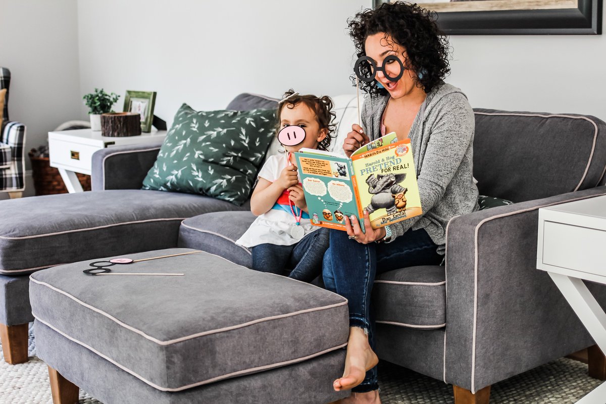BusyLittleIzzy's tweet photo. Don't miss how #ThankoRama inspired me to discuss the meaning of being thankful with my 4 year old daughter, Izzy, plus a new book in the Elephant & Piggie Like Reading! series!
https://t.co/MO8S5UUA6N
#ad @The_Pigeon #ReadMoWillems https://t.co/YX2J0JMfUM