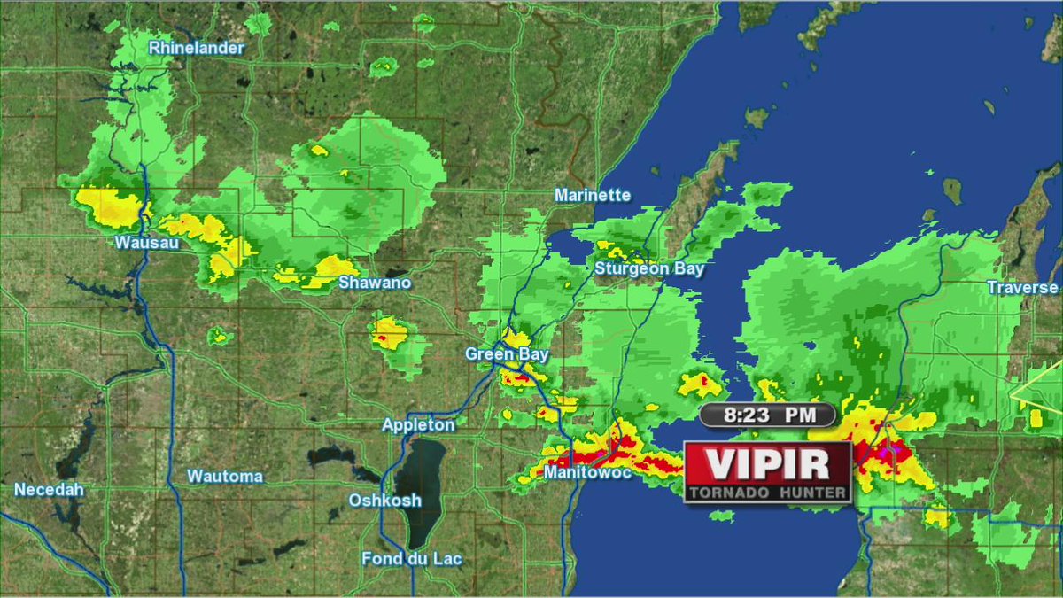 Scattered strong - BUT NOT SEVERE - storms continue to move SE 35mph.   Brief heavy downpours... pea sized hail... gusts to 40 mph.  #STORMCENTER2   #WIWX