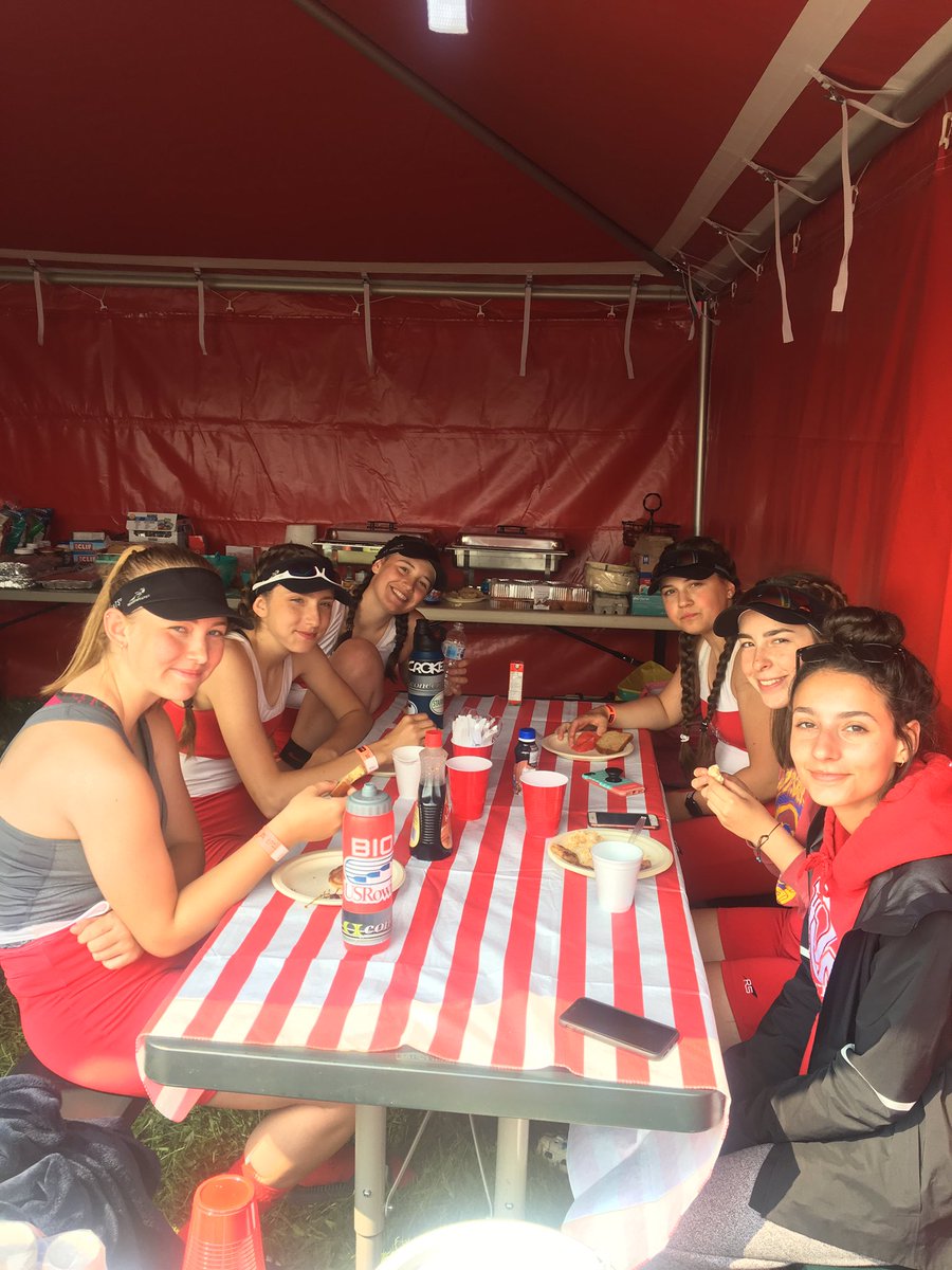 dmchsofficial's tweet photo. Enjoying a post race breakfast courtesy of our amazing and generous parents! Well deserved! #rowredsrow https://t.co/7gzYNGfW9b