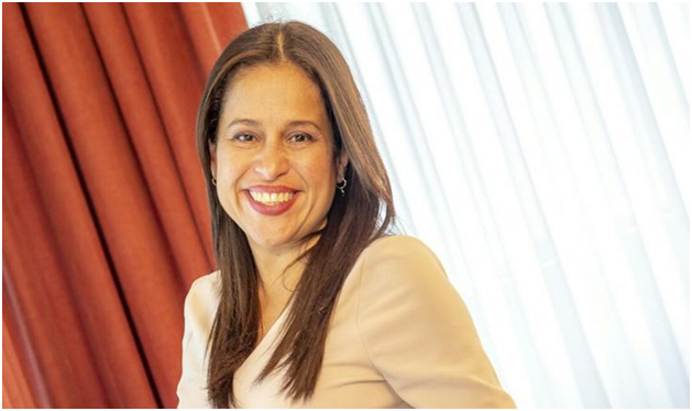 elimparcial2019's tweet photo. #Nacionales | El presidente electo @nayibbukele  anunció a la nueva Ministra de Turismo, ella será la última persona que se va conocer del gabinete de gobierno antes de la toma de posesión: https://t.co/nacu9N0uwE https://t.co/jZcXLzyV2N