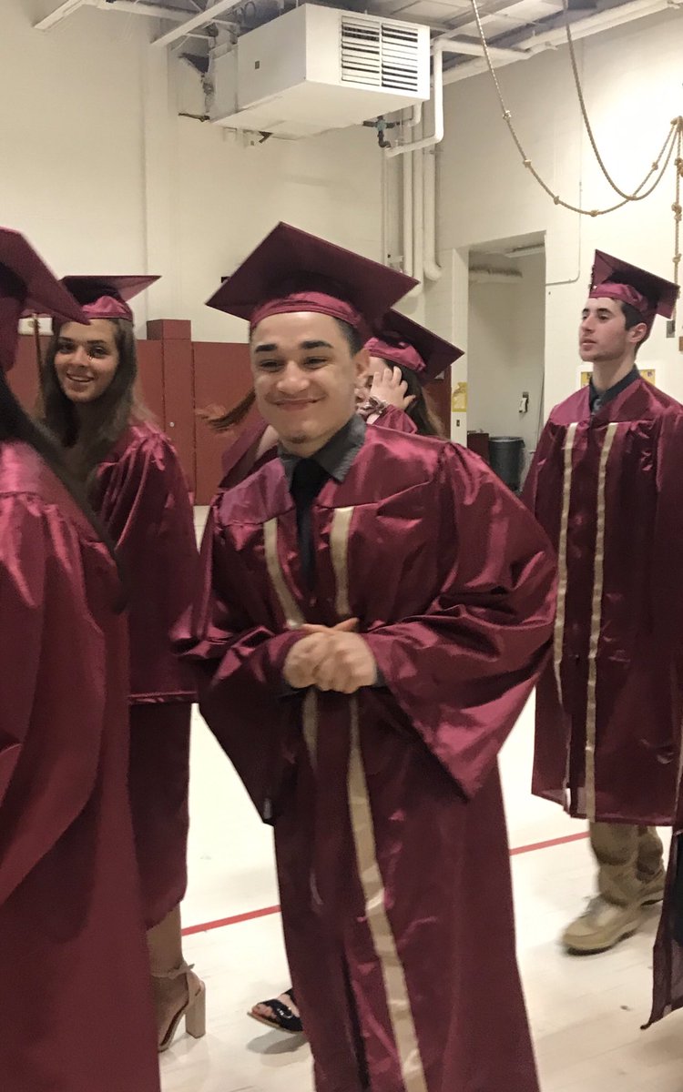 mrslangley225's tweet photo. Lots of Special Smiles from some of the Special Grads! 😊@SHRHSRams @SHRHS_19 https://t.co/71GqDyVdGZ