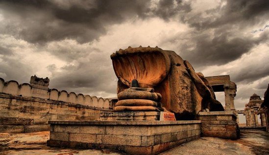 at lepakshi temple, anantapur, andhra pradesh