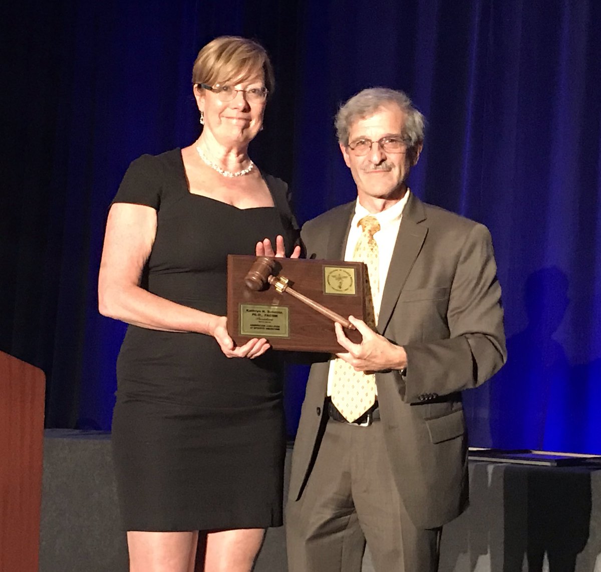 ACSMNews's tweet image. The #ACSM19 Awards Banquet closes with @fitaftercancer passing the ACSM Presidential gavel to Dr. Bill Kraus. ACSM is grateful to Dr. Schmitz for her continued, dedicated service to the college and its members.