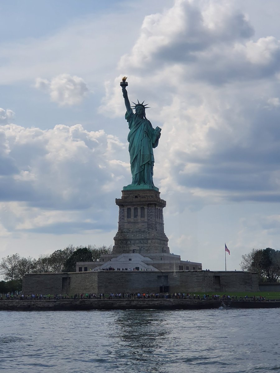 FinTechIreland's tweet photo. What a great week in #NYC &amp; #Philadelphia. We'll write up a blog. In interim thnx @IDAIRELAND US, @EI_theUSA, @TransferMate @GrantThorntonUS, #mizengroup, @Governorsoft, @ClarkHillLaw, @sheratonhotels US, #LexingtonPartners, @FDplc @RegusGlobal US &amp; many more for the dialogue. https://t.co/dVhhaWqdYj