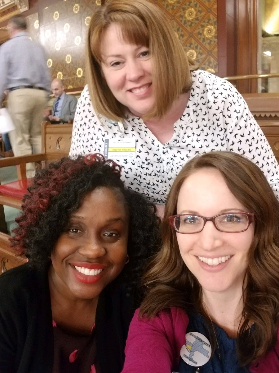 PaidLeaveforCT's tweet photo. Advocates in the House chamber are crossing fingers for a good vote on #paidleave soon... maybe even before midnight! @ConnAFLCIO @CTUnionista @giveimpraise1 #MakeCTNext https://t.co/URwTrLlB7c