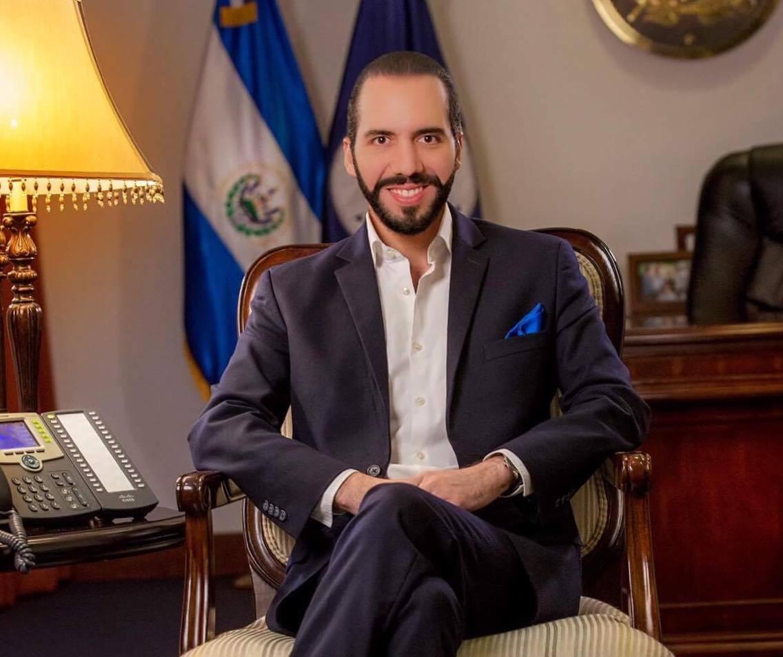 elimparcial2019's tweet photo. #Nacionales | El recorrido que @nayibbukele  a dado para llegar a ser presidente a sido largo. Conoce parte de su historia: https://t.co/AIugRmr5Ed 
Vía: Nayib Bukele Presidente https://t.co/TwD3y9FMCH
