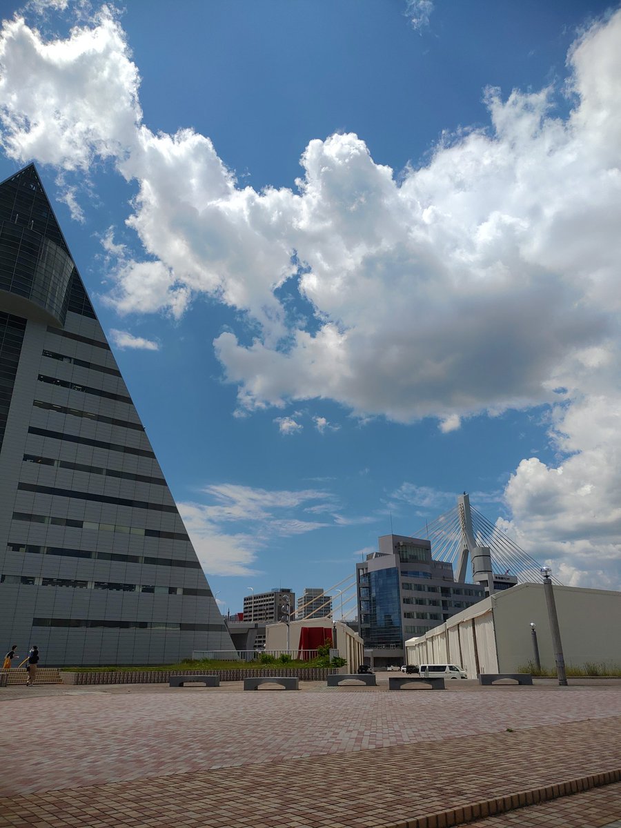 ext404's tweet photo. アスパム周辺にねぶた小屋も建っています。中を覗くと製作中のねぶた見れますよ。
#Ingrss #FirstSaturday #Aomori
#ingrssFS #ifs_aomori
#FS青森 https://t.co/9smcEG4i8d