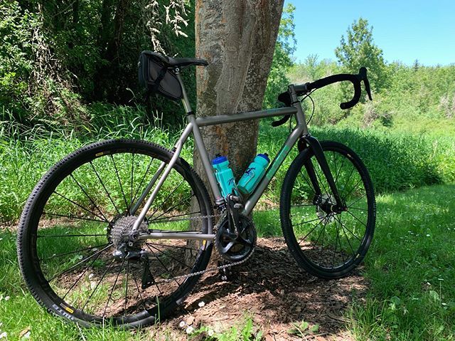 First day out on the #moots #routtrsl and the initial impression is 😍 
#putthefunbetweenyourlegs #cyclocross bit.ly/2HRM7RT