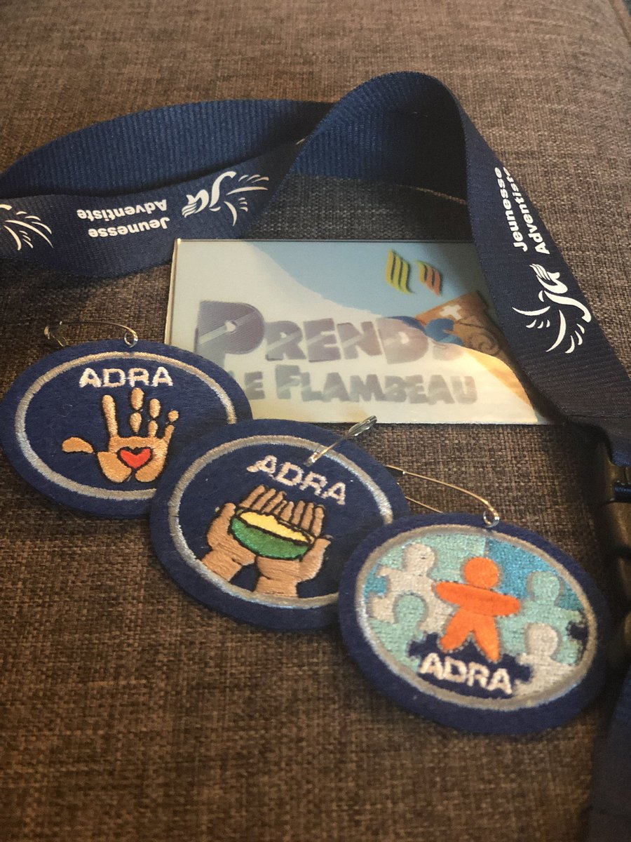 jeunesseffjan's tweet photo. On n’est jamais heureux que dans le bonheur qu’on donne. Donner c’est recevoir - Abbé Pierre. #nousexplosidf #prendsleflambeau #iamadra #esteamtoi #solidarité #avecdieunousferonsdesexploits #vivreensemble https://t.co/Y6cnF4zCl8