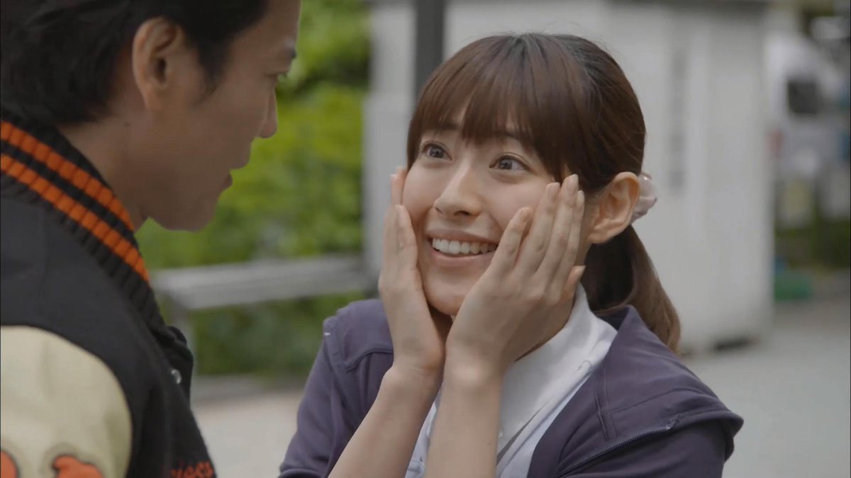amore_miori's tweet photo. THE LAST COP 1話しか見た記憶がなくて最初から見直し
美織ちゃんが可愛くて幸せ😍
#瀧本美織
#THELASTCOP https://t.co/o77wCxXDrJ
