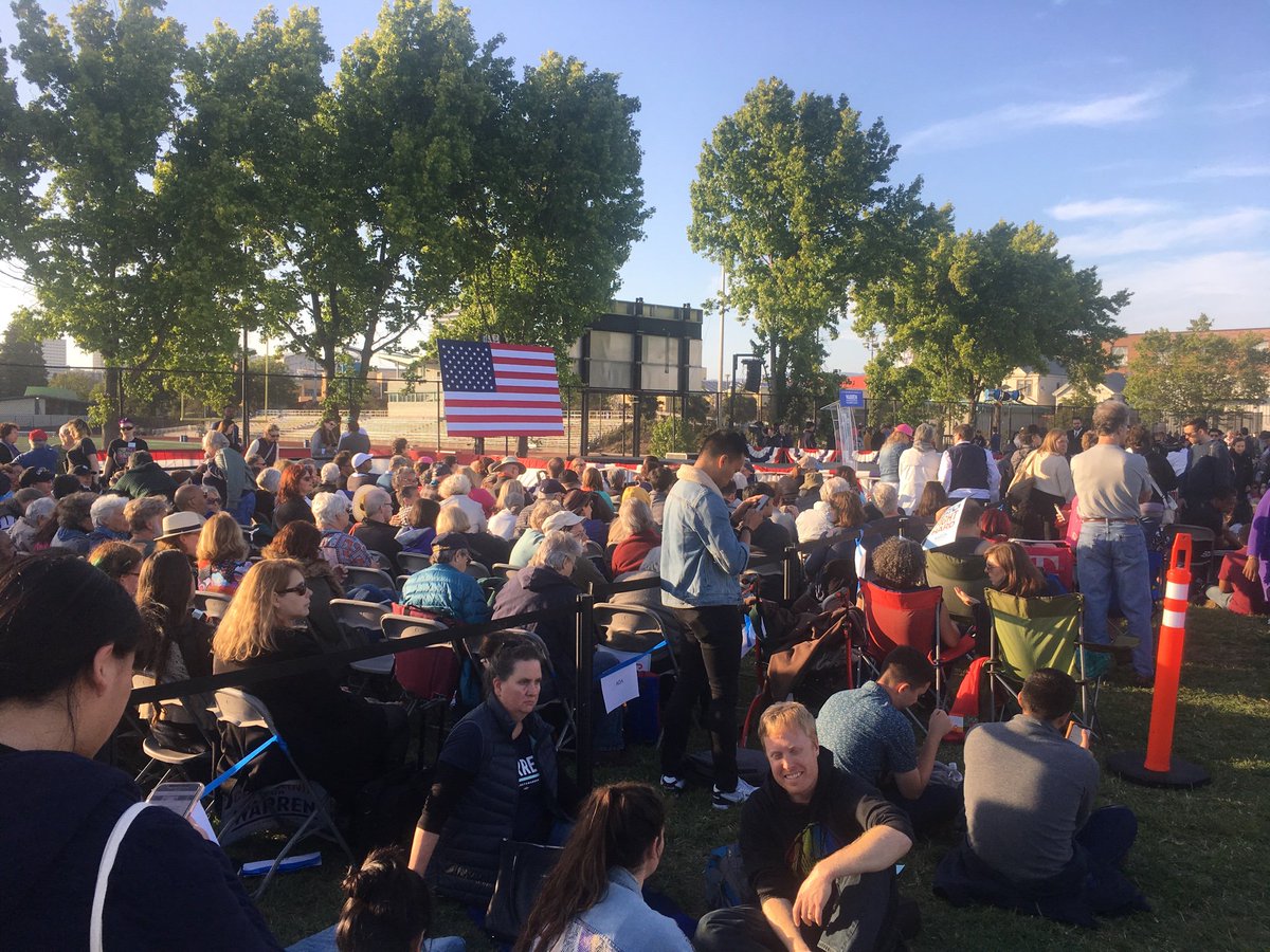 Laney College Big crowd filling in at Laney College in Oakland for