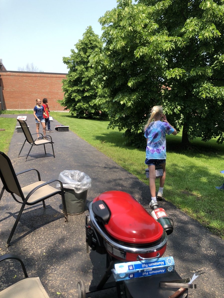 Mr. Johnson tweet media