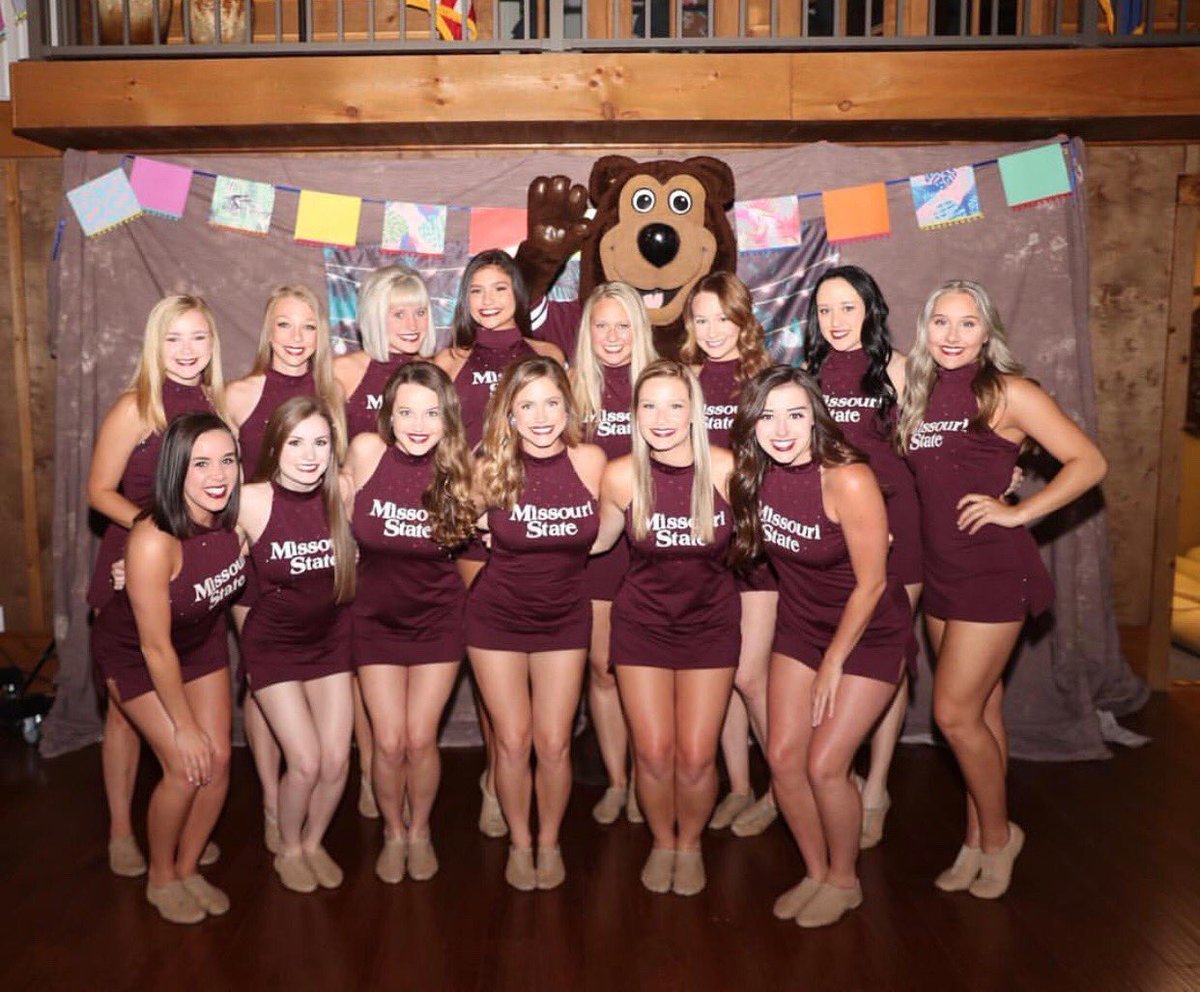 MSU_Boomer's tweet photo. MarooNation fun with the Sugs!!😊 https://t.co/AwmszEBBts