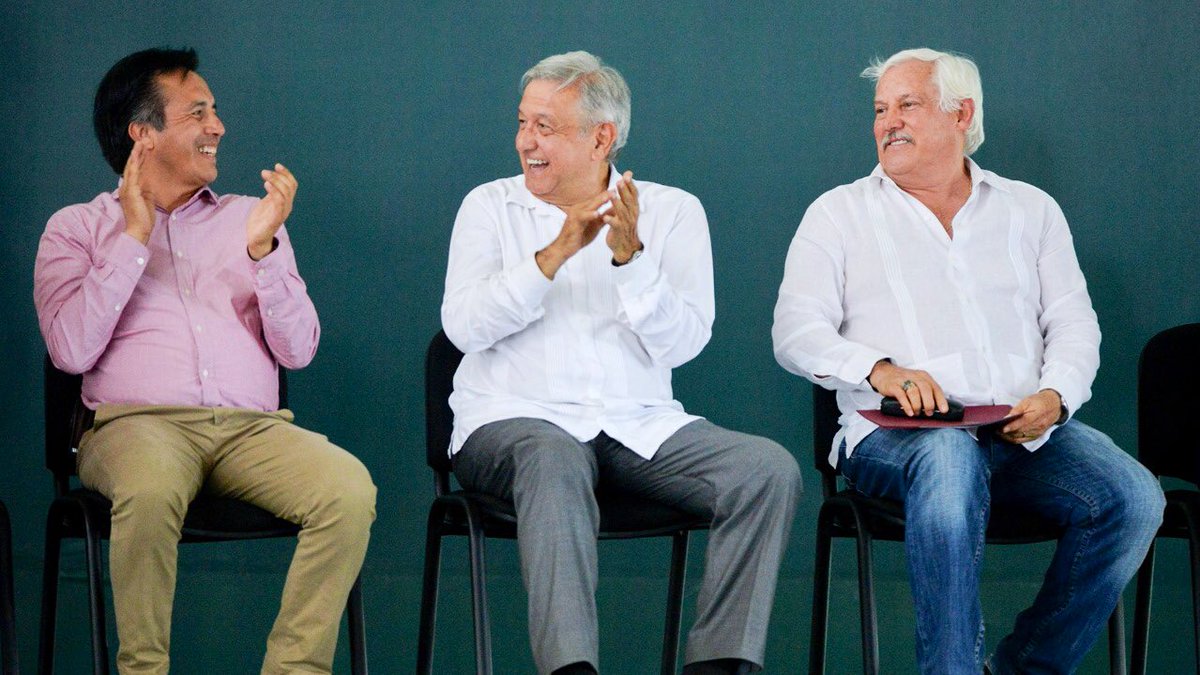 CuitlahuacGJ's tweet photo. Con el liderazgo de nuestro presidente, @lopezobrador_, implementaremos una política de rescate del campo; haciendo justicia y generando empleos en Veracruz para evitar la migración.

Hoy, anunciamos apoyos a pequeños productores cafetaleros para generar bienestar. https://t.co/WQ7n52Fp4q