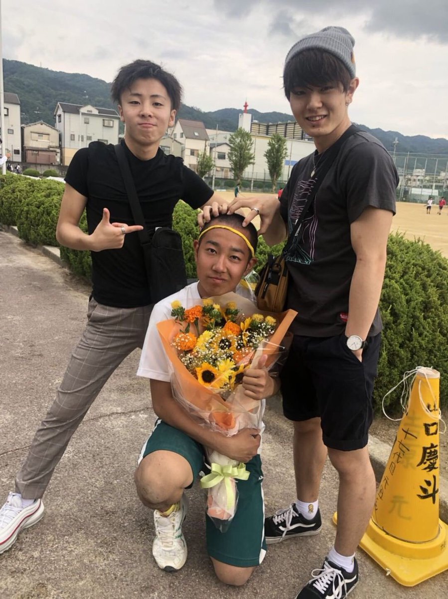 tomokun1611's tweet photo. 今年も赤団勝てて嬉しかったわ！
2年連続ありがとー！
くっすん、あいみちゃんありがと(^^)
#ピグズボン履いてないん？ https://t.co/xRtLcT6l7y