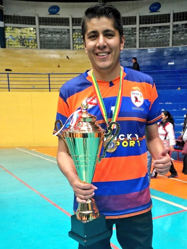 EstebanUrquizuC's tweet image. Felicitar a la gloriosa selección chuquisaqueña que se consagró #Campeón del Torneo Nacional de Fútbol de Salón.
Una representación digna de orgullo. 
#Felicidades