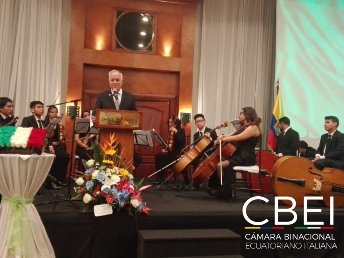 ecuaitalia's tweet photo. Embajador de @ItalyinEcuador @Mctornet  da la bienvenida a la celebración por el Día de Italia @JCCassinelli @guidoflavio @brunoleonep @mariocanessa @VitoMunozUgarte @jliturralde2 https://t.co/qbOoLf93CN