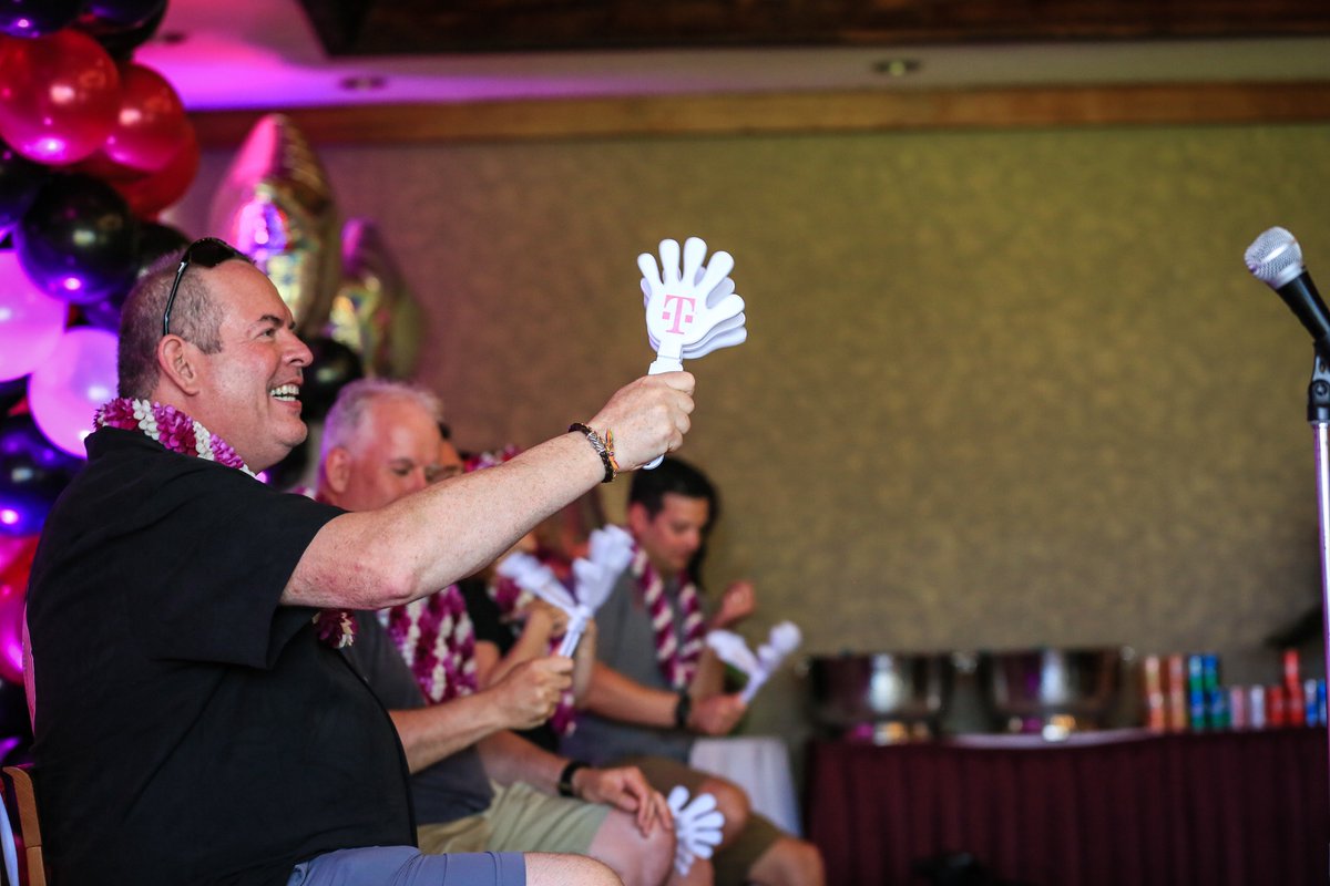 TMobileCFO's tweet photo. We had some INCREDIBLE questions from our Honolulu team today. My favorite was advice on becoming a leader. My answer? Push yourself when you're unfamiliar and uncomfortable. Don't shy away. Use it as a learning experience. That's when you'll see growth and progress! #PEAK19 https://t.co/rS917mo2op