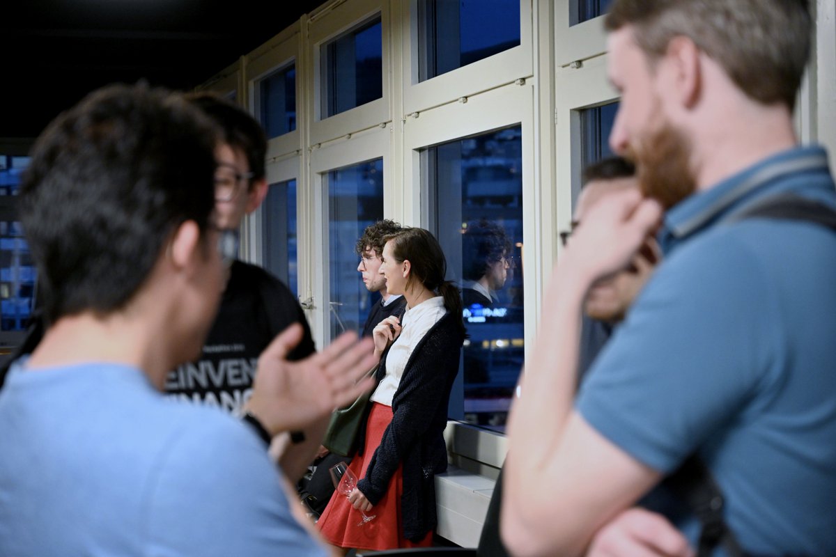 TezosSwiss's tweet photo. JUST IN: Professional shots from last meetup in #Zug are here! Credits to @KMehrabi from @tezosla.
1/ A few pics from the audience, ambience and mood: featuring a few folks from @web3foundation @CryptiumLabs @CV_Labs @_CV_VC_ https://t.co/aRu7u7QEIz