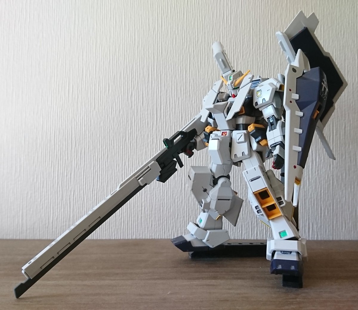 こめたん Ar Twitter Hguc ヘイズル ラー フルアーマーやら第2形態やらクルーザー巡航形態やらを作っておいてやっとのことでただのラー これまでのやつに比べると軽装に見えてしまう ガンプラ Hguc Aoz フルドド ヘイズル ラー