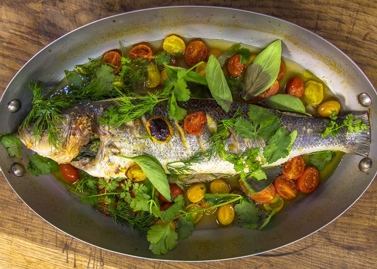 Sat_James Martin (@sat_jamesmartin) on Twitter photo This Whole Roast Seabass, Datterini Tomatoes, Lemon and Herbs from <a href="/chefjun/">Jun Tanaka</a> is something he loves to make at home and in his restaurant. The consommé is surprisingly easy to make and once you have you'll be converted! Get the recipe 👉 jamesmartinchef.co.uk/recipes/whole-… This Whole Roast Seabass, Datterini Tomatoes, Lemon and Herbs from <a href="/chefjun/">Jun Tanaka</a> is something he loves to make at home and in his restaurant. The consommé is surprisingly easy to make and once you have you'll be converted! Get the recipe 👉 jamesmartinchef.co.uk/recipes/whole-…