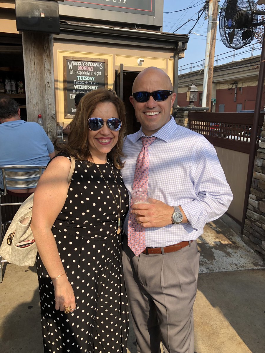 LynbrookTC's tweet photo. The LTA hosted a wonderful event celebrating the teachers who will be retiring, congratulations! More congratulations are in order for those teachers who are newly tenured! #LBKFamily #LBKPride @LynbrookLTA https://t.co/SOxTa1KASu