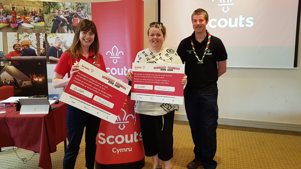 Really exciting start to todays events with <a href="/Rhian_Moore/">Rhian M</a> &amp; <a href="/Huw_Howells/">Huw Howells</a>  signing our @TTCWales pledge to #EndStigma around mental health in Wales.