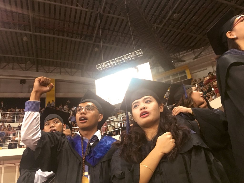 USTSOCIOSOC's tweet photo. The singing of the UST Hymn. π
#PadayonSosyolohiya π
#VictorsOfAB
#SolemnInvestiture2019 https://t.co/P19dSxmDLo