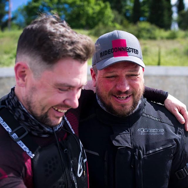 AngelmanRally's tweet image. Happy birthday to our little party elf, Graham Trood
.
35 today and still looking 25!
Thank you so much for your support over the rally and with Henri
.
He loves his uncle Graham
.
Xav
#HappyBirthday #PartyElf #TheAngelmanRally #AngelmanSyndrome #Angelma… bit.ly/2KoIvrQ