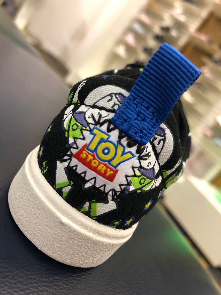 DavidSpruce's tweet photo. TOY STORY X CLARKS is here! 😆
The limited edition collection is celebrating the release of the new Toy Story 4 film! Brilliant price at just £24.
Available in store now.
#davidspruce #clarks #toystory #toystory4 #limitededition #widthfittings #halfsizes #millgate #bury https://t.co/sTX7YdgYXl