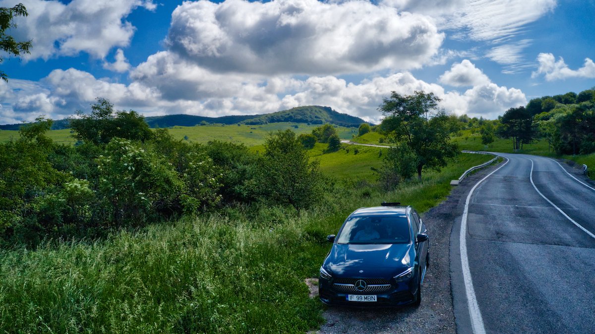 MikesRoadTrip's tweet photo. Digging the stunning landscapes here in #Romania. Have you ever been to this part of the world?
#RoadTripRomania in the all new B-Class by @MercedesBenz
#MercedesBenz #NouaClasaB #JustifyNothing https://t.co/2UlWw2peeD