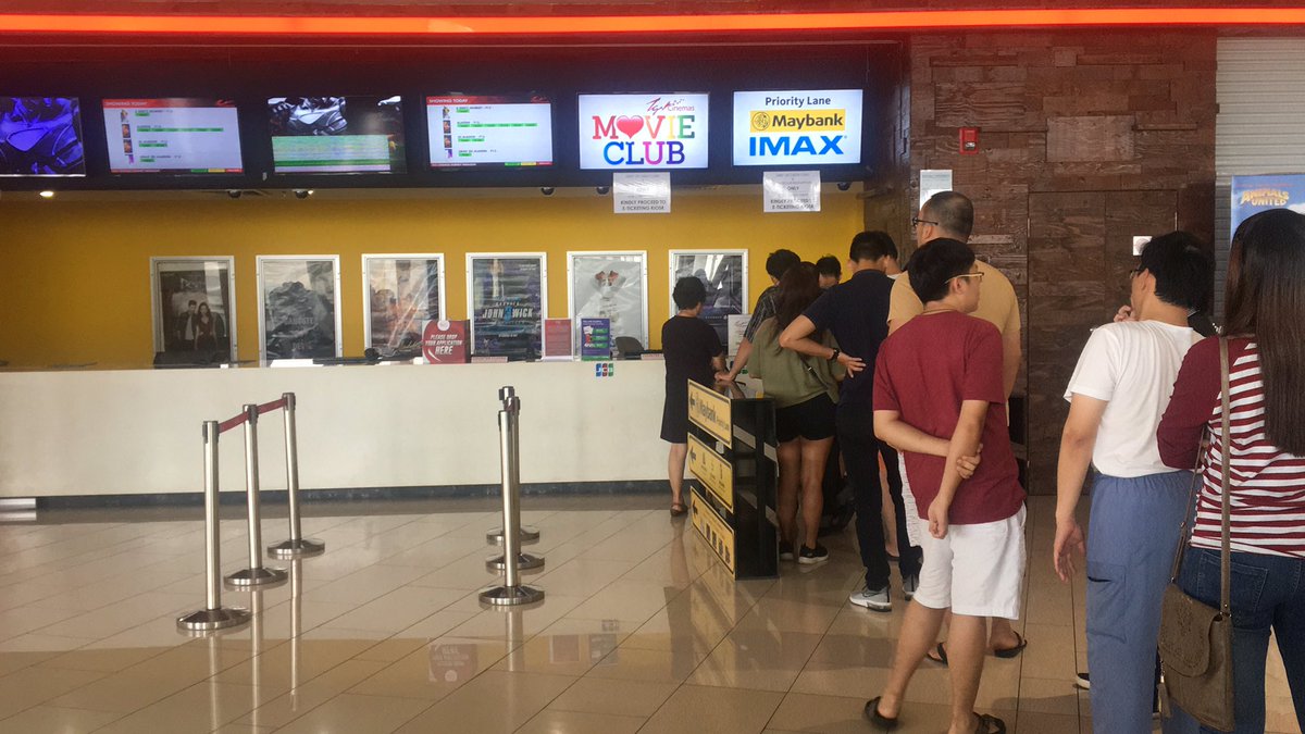 shankanniah's tweet photo. Priority lane is not so priority anymore 🤦🏽‍♂️#tgvcinemas @TGVCinemas #gurneyparagon @gurneyparagon https://t.co/97CXMh2aHW