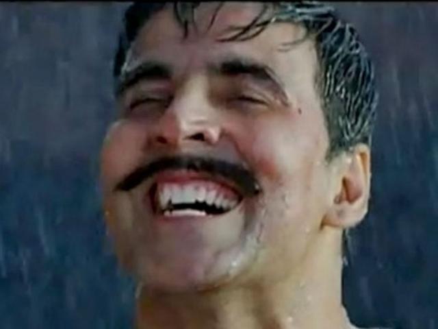 PARMODSain4's tweet photo. So Guys.
#RowdyRathore movie has been completed 7years today this was released on Worldwide 2700screen[IND-2300+WW-400]
#BoxOfficecollection: 133.25cro[IND]
#Worldwide [197.89cro]
India biz: Blockbuster 💥

@akshaykumar 
@sonakshisinha 
@PDdancing 
@AKFansGroup https://t.co/yX5EbY3qZC