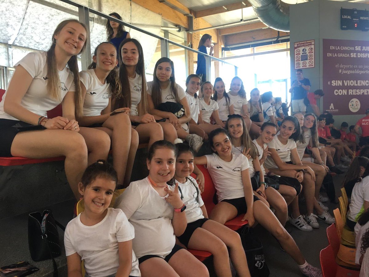 cpaartistico's tweet photo. Club Patín Artístico Alcalá en la clausura del deporte escolar de la temporada 2018-2019 del Ayuntamiento de Alcalá de Henares . https://t.co/mKSR7Yq4yt