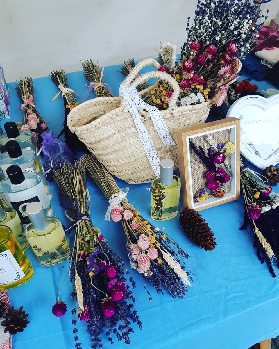 BNaturell's tweet photo. Come out and see us today💚See you all today 08.00-16. 00 weekly market at Winterfeldtmarkt.#berlinberlin #springtime #berlin🇩🇪 #iloveberlin #instaberlin #kurfurstendamm #kudamm  #europacenterberlin #nollendorfplatz #winterfeldtplatz #berlininstagram #hauptstadt #berliner https://t.co/nUY0gmhZQd