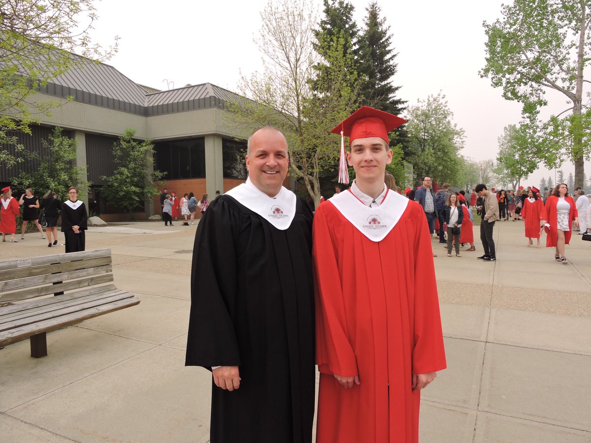 WandaALooy's tweet photo. Lindsay Thurber has wonderful teachers and these two were exceptional. Thanks Mr Theriault @GillesTheriault and Mr Wade. Congrats Kendell #ltchsgrad2019 @LindsayThurber https://t.co/l6QFjkkgYi