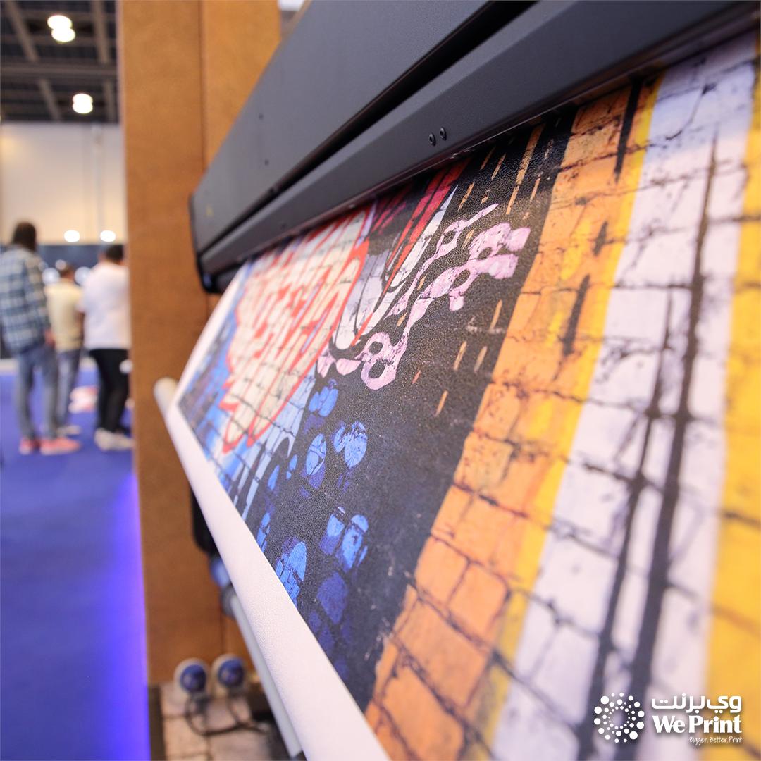weprint_ae's tweet photo. Unique, bespoke #wallpaper to spruce up your home or office. Choose from our range of materials, textures, and printing effects!

Get in touch to order yours now 😊 
__________________________
#BiggerBetterPrint #dubaiprinting  #interiordesign #interiordesigndubai #mydubai #myuae https://t.co/7e9jki0VBq