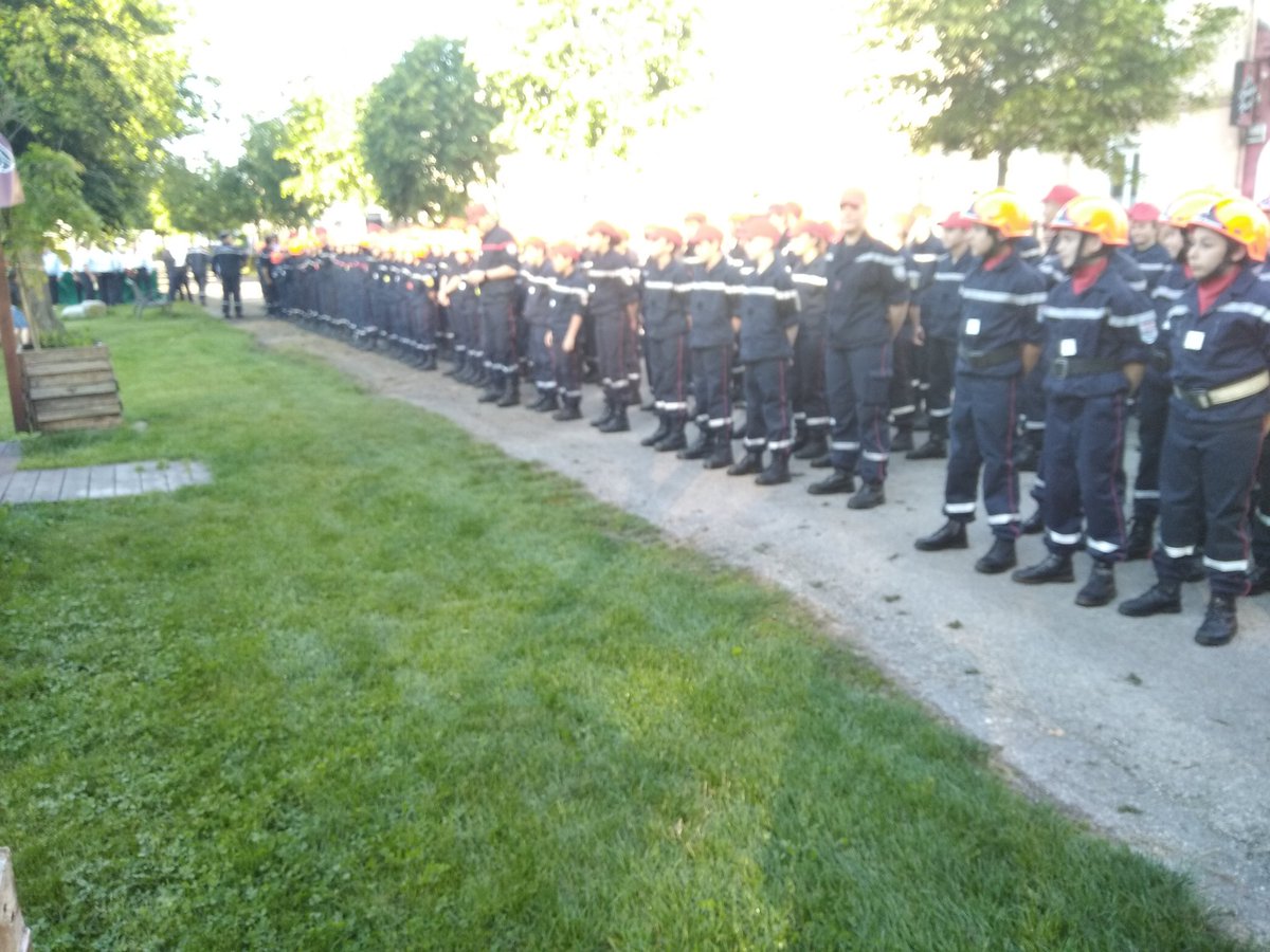 udsp_38's tweet image. Ouverture du rassemblement départemental des #JSP des @udsp_38 à Les Vaulnaveys @sdis38 380 JSP de 19 sections vont s affronter en #pssp et manœuvres incendie et secourisme @fourel09993569 représente le PUD @jacp38 à la cérémonie avec la musique de @udsp_38