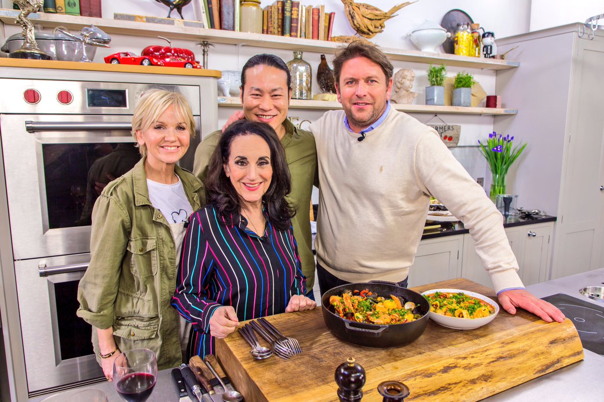 Sat_James Martin (@sat_jamesmartin) on Twitter photo Today <a href="/jamesmartinchef/">James Martin</a> is joined by <a href="/LesleyJosephTV/">Lesley Joseph</a>, <a href="/thelisamaxwell/">Lisa Maxwell 💙🇺🇦</a>, <a href="/chefjun/">Jun Tanaka</a> and <a href="/adrianphillips1/">Adrian Phillips</a>. <a href="/celiabb/">Celia Brooks</a> and <a href="/ozclarke/">Oz Clarke</a> are back too! On the menu...rhubarb and ginger pavlova, Spanish fish stew, mozzarella stuffed chicken, strawberry sponge and more! <a href="/ITV/">ITV</a> <a href="/WeAreSTV/">STV</a> 9.25am! Today <a href="/jamesmartinchef/">James Martin</a> is joined by <a href="/LesleyJosephTV/">Lesley Joseph</a>, <a href="/thelisamaxwell/">Lisa Maxwell 💙🇺🇦</a>, <a href="/chefjun/">Jun Tanaka</a> and <a href="/adrianphillips1/">Adrian Phillips</a>. <a href="/celiabb/">Celia Brooks</a> and <a href="/ozclarke/">Oz Clarke</a> are back too! On the menu...rhubarb and ginger pavlova, Spanish fish stew, mozzarella stuffed chicken, strawberry sponge and more! <a href="/ITV/">ITV</a> <a href="/WeAreSTV/">STV</a> 9.25am!