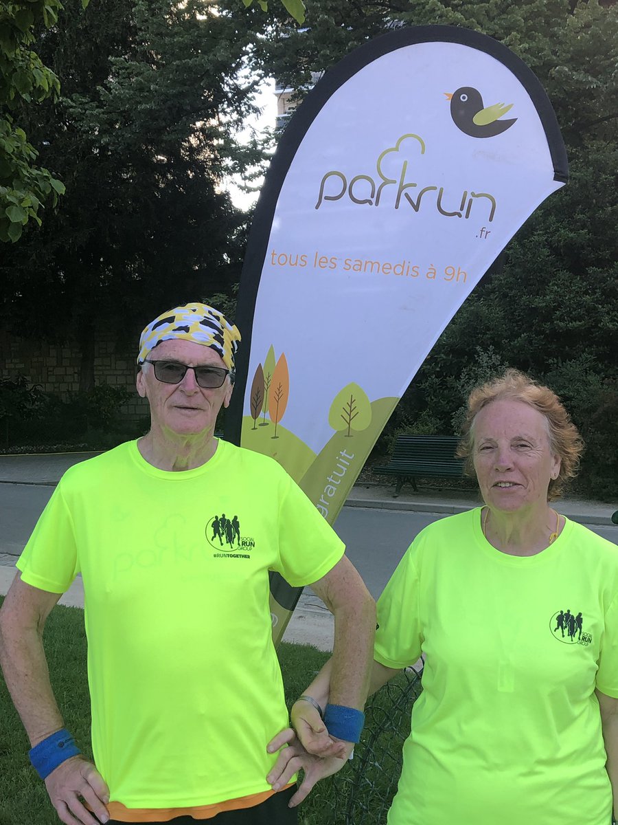 hmcami's tweet photo. Beautiful day for a @parkrunFR in #Paris #free, #weekly, #timedrun (and no medical certificates needed to run) @hi5runners @upandrunningbas #SRG @parkrun #running #parkrun #parkruntourist #france https://t.co/BHOi25Z6gl